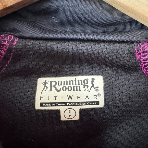The Running Room | Mid Weight Magenta Reflector Running Jacket - Size S - Picture 6 of 13